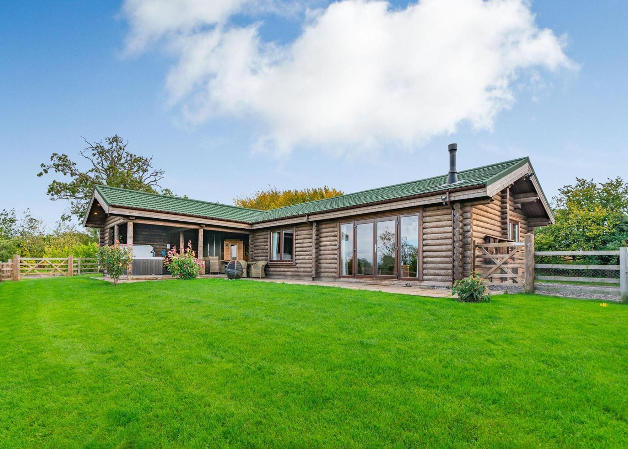 Sun Hill Lodges Constable Burton Exterior photo